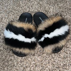 Steppers womens slides
